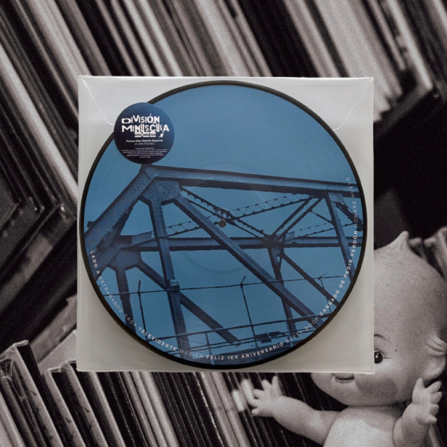 Division Minuscula - Extrañando a Casa (Picture Disc 300 Copies)
